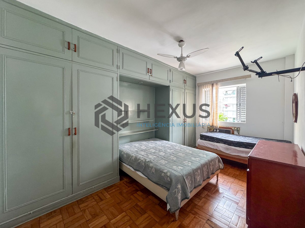 Foto 12 de Apartamento com varanda na Praia das Pitangueiras, Guaruja
