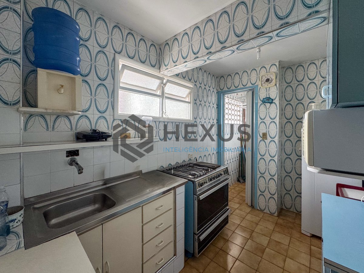Foto 17 de Apartamento com varanda na Praia das Pitangueiras, Guaruja