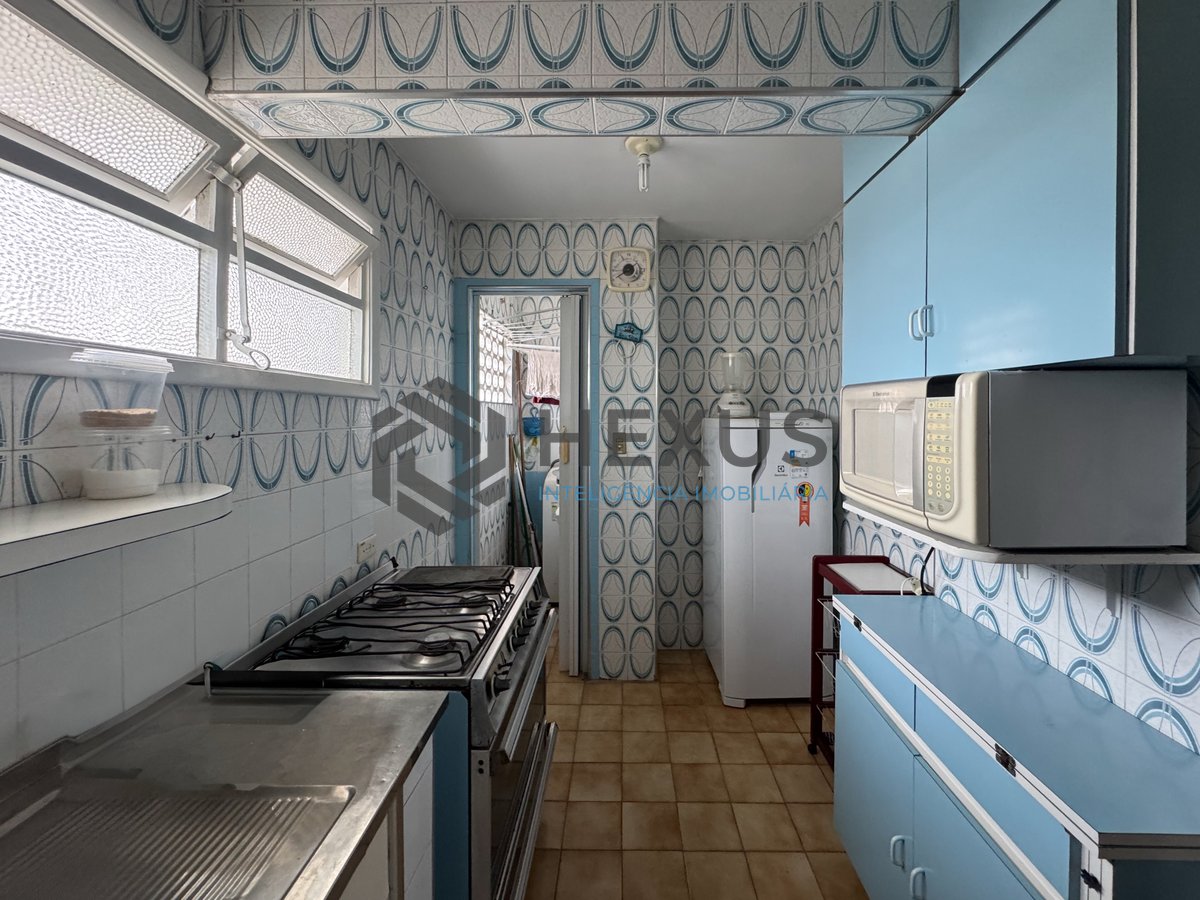 Foto 18 de Apartamento com varanda na Praia das Pitangueiras, Guaruja