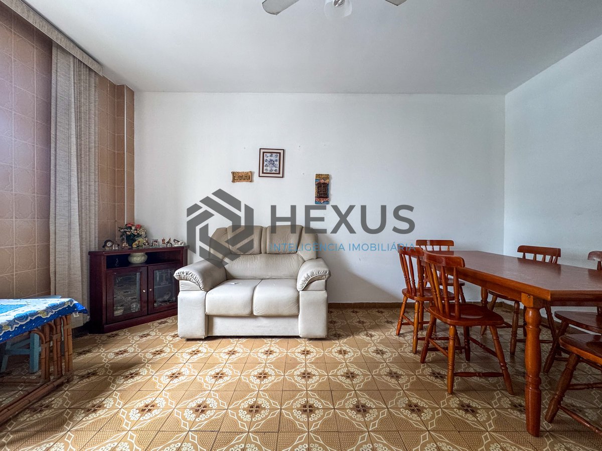 Foto 3 de Apartamento com varanda na Praia das Pitangueiras, Guaruja