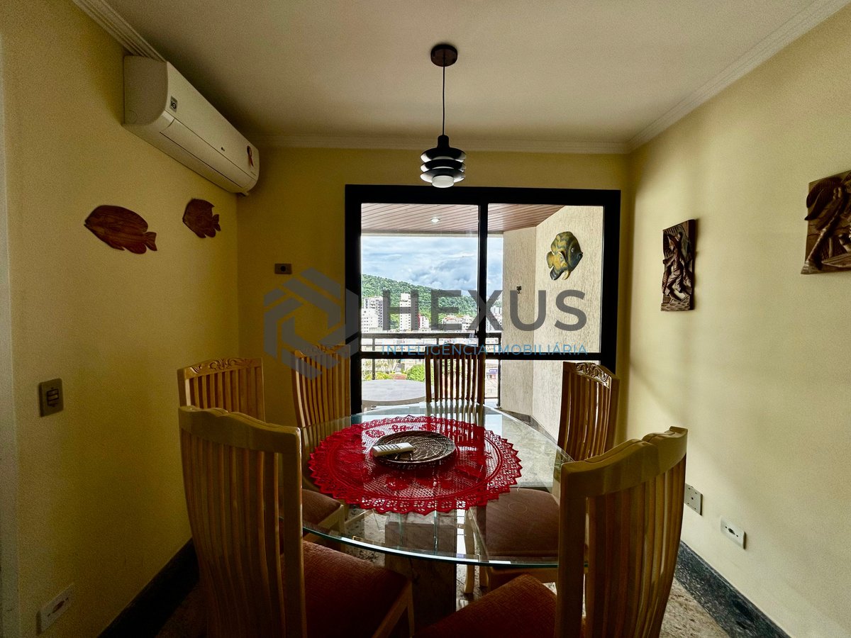 Foto 6 de Apartamento com varanda e lazer na Praia da Enseada, Guarujá