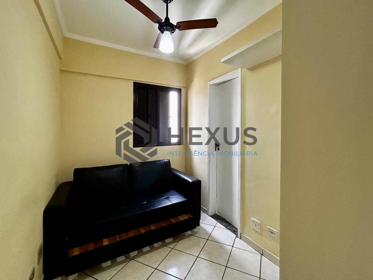 Foto 10 de Apartamento com varanda e lazer na Praia da Enseada, Guarujá
