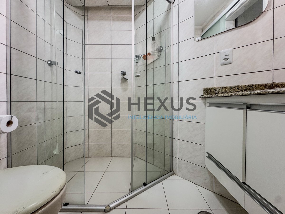Foto 17 de Apartamento com varanda e lazer na Praia das Astúrias, Guaruja
