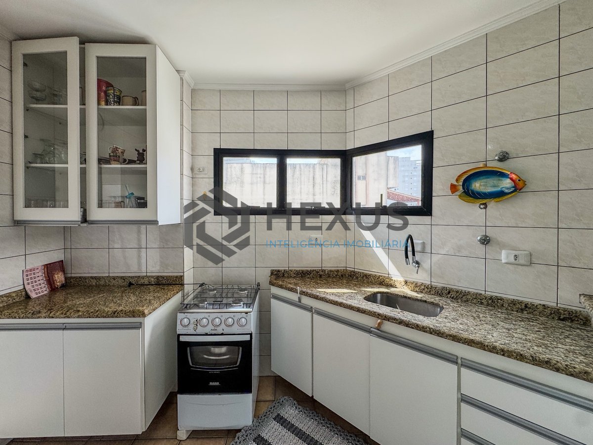 Foto 20 de Apartamento com varanda e lazer na Praia das Astúrias, Guaruja