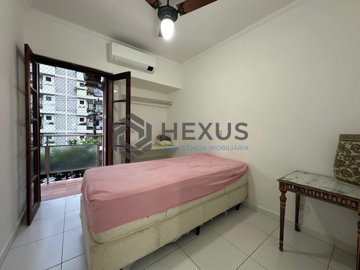Foto 17 de Apartamento com varanda na Praia da Enseada, Guaruja