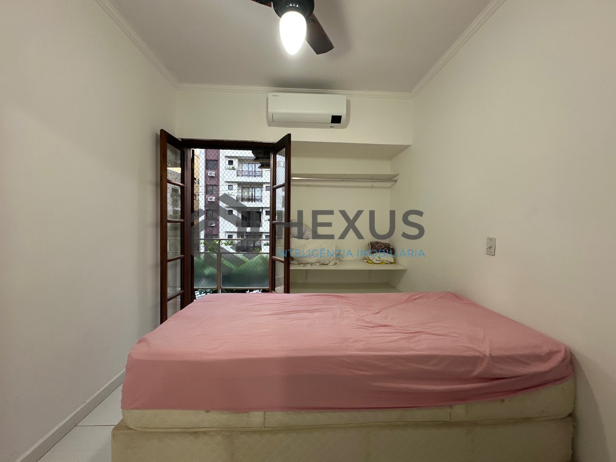 Foto 18 de Apartamento com varanda na Praia da Enseada, Guaruja