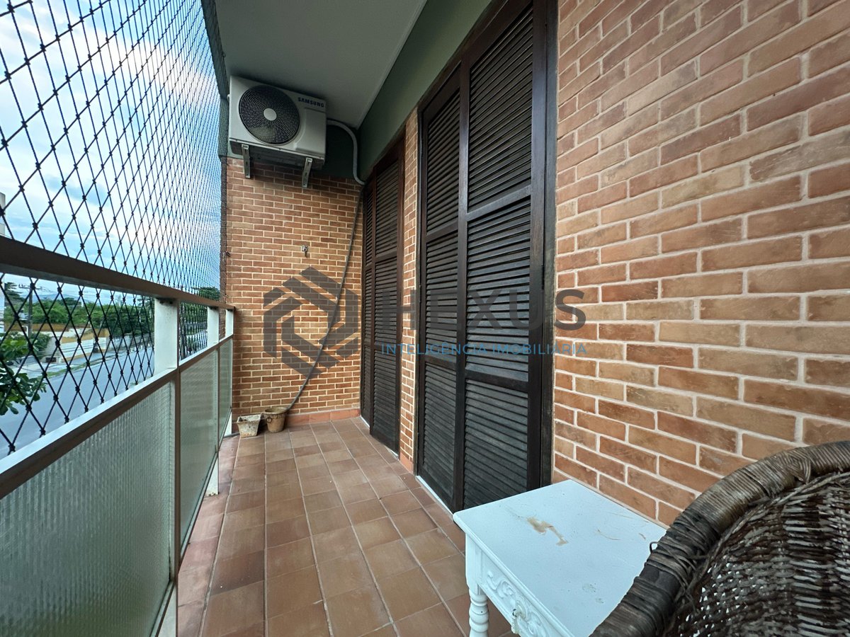 Foto 22 de Apartamento com varanda na Praia da Enseada, Guaruja
