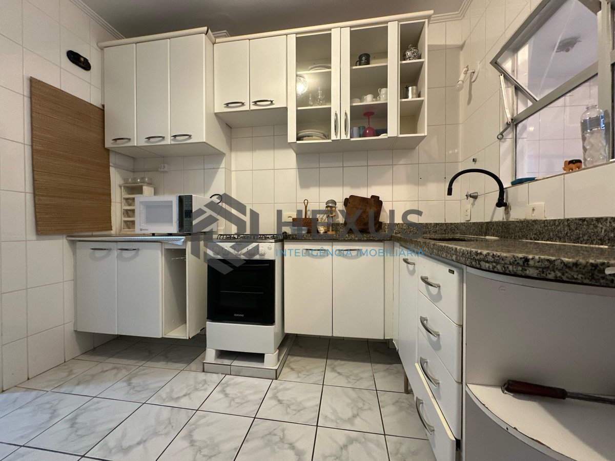 Foto 9 de Apartamento com varanda na Praia da Enseada, Guaruja