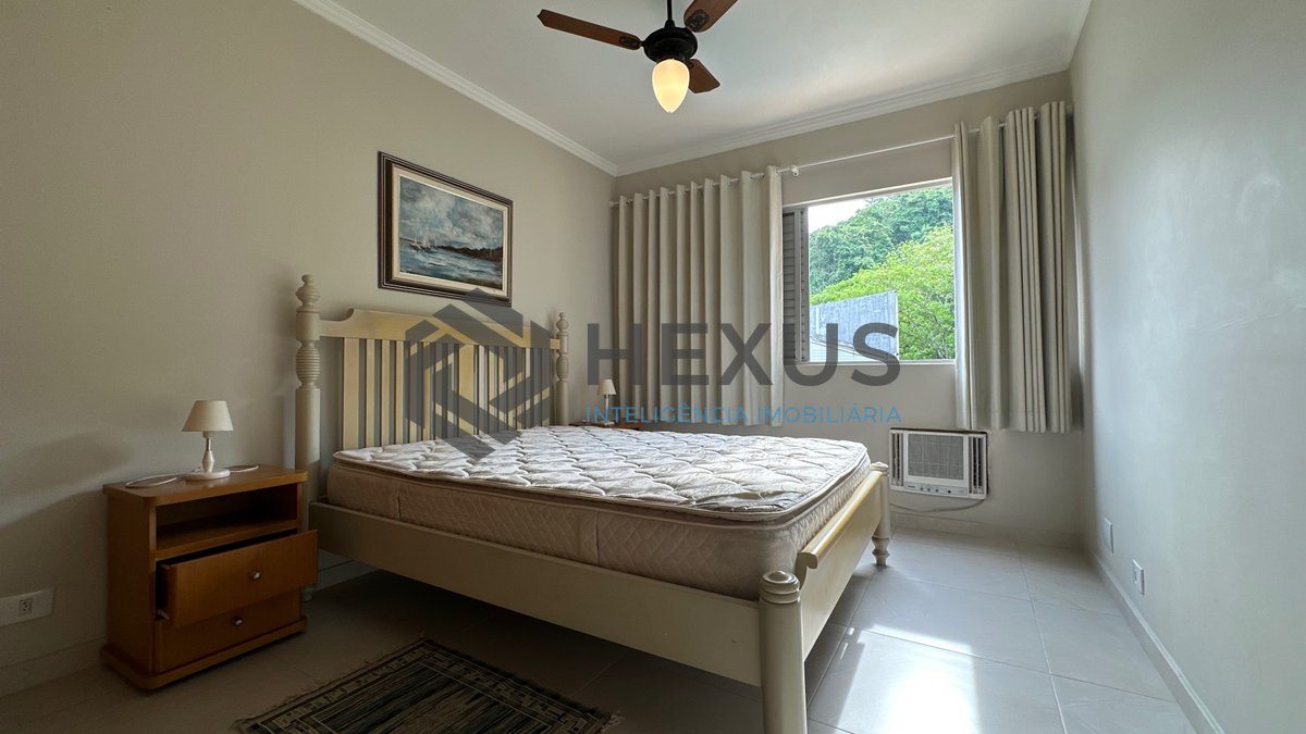 Foto 14 de Apartamento com varanda e lazer na Praia da Enseada, Guaruja