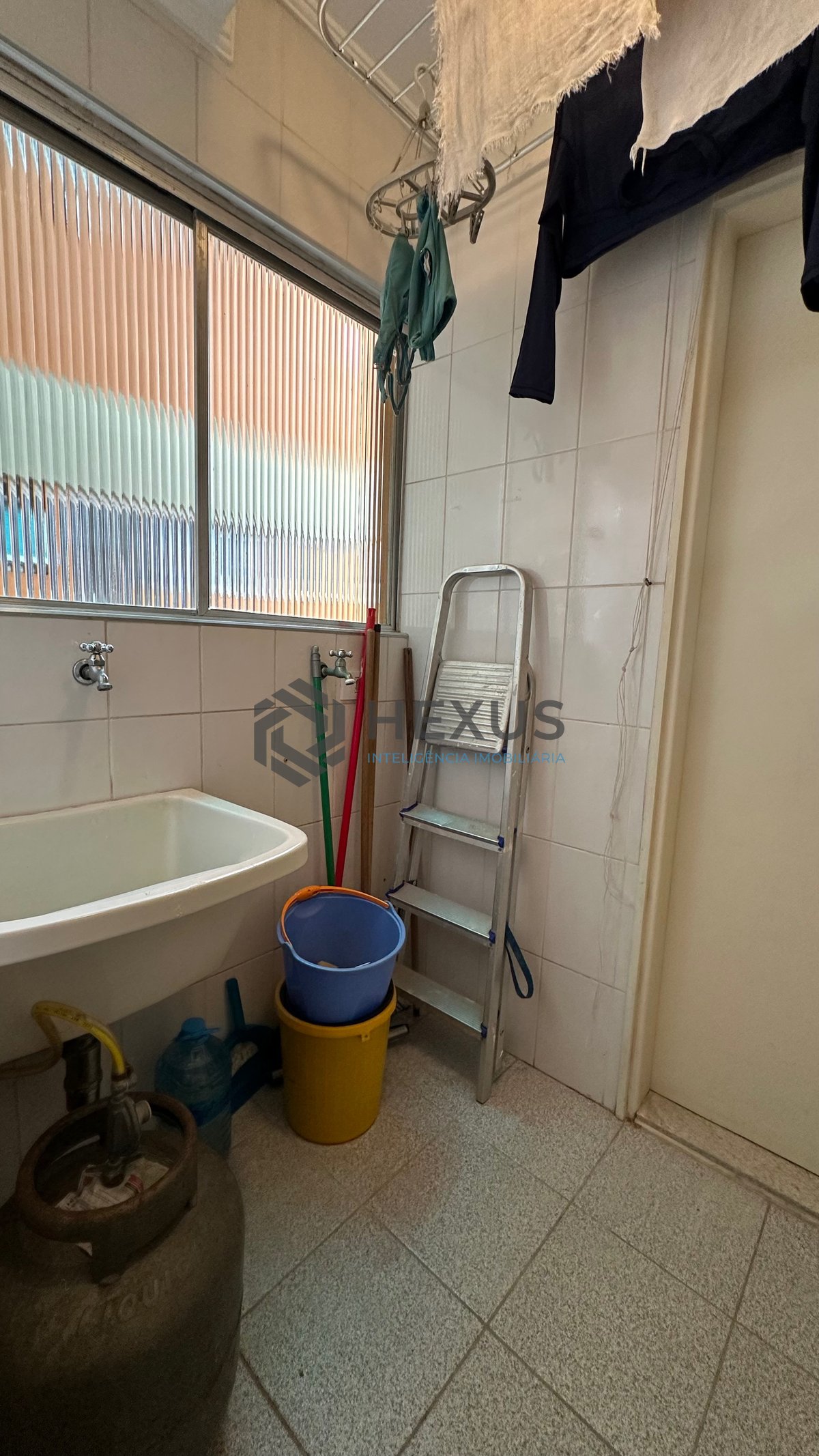 Foto 8 de Apartamento com varanda e lazer na Praia da Enseada, Guaruja