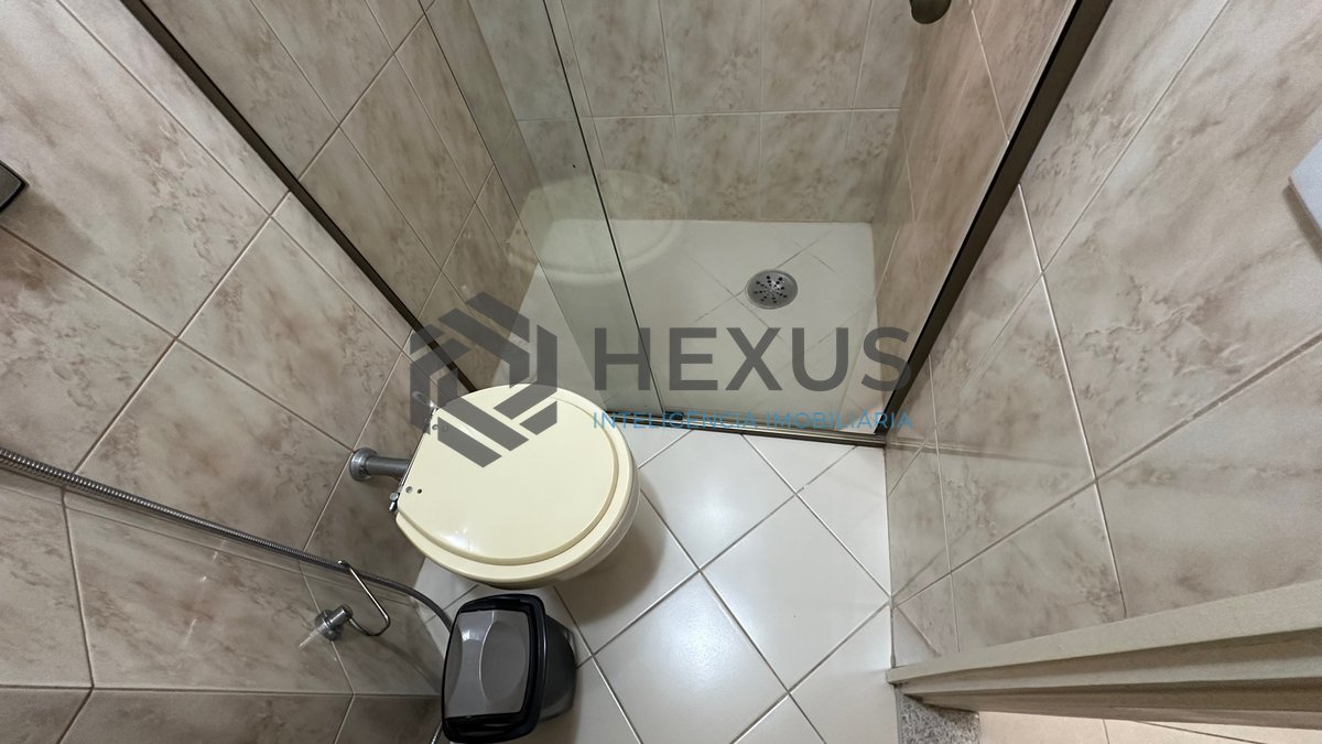 Foto 9 de Apartamento com varanda e lazer na Praia da Enseada, Guaruja