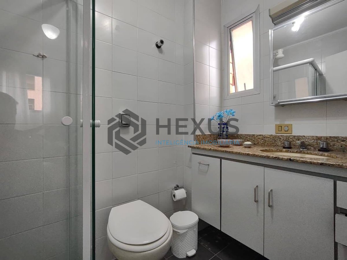 Foto 15 de Apartamento com varanda na Praia da Enseada, Guaruja