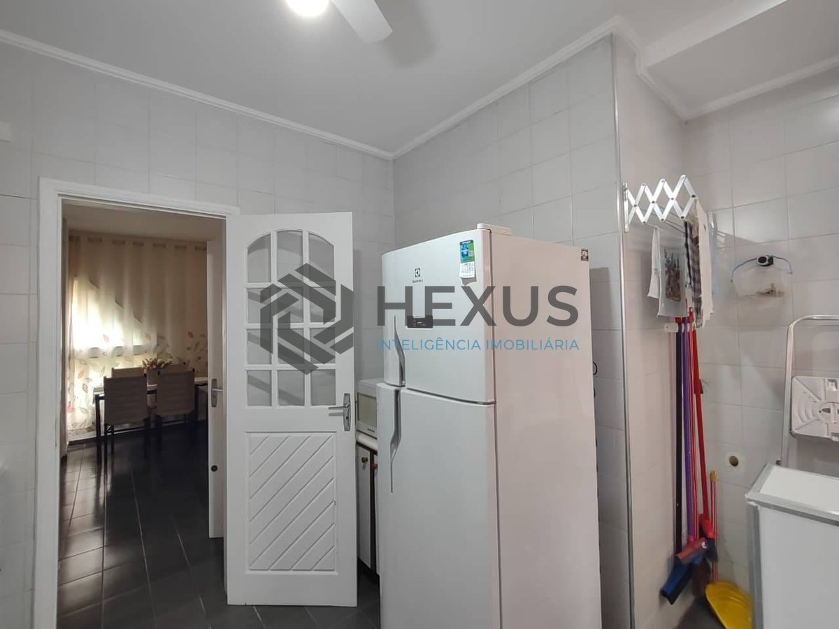 Foto 18 de Apartamento com varanda na Praia da Enseada, Guaruja