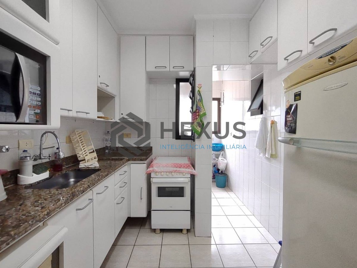 Foto 20 de Apartamento com varanda vista mar e lazer na Praia da Enseada, Guaruja