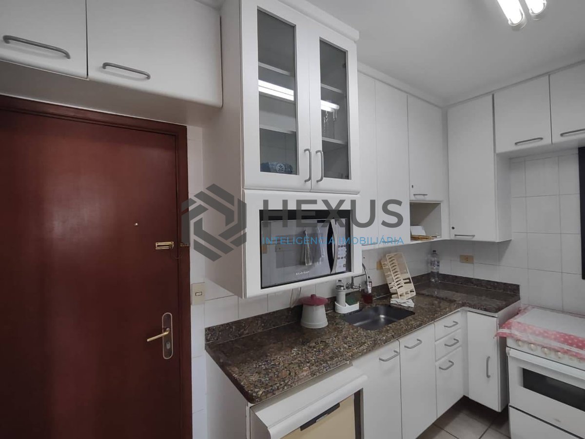 Foto 21 de Apartamento com varanda vista mar e lazer na Praia da Enseada, Guaruja