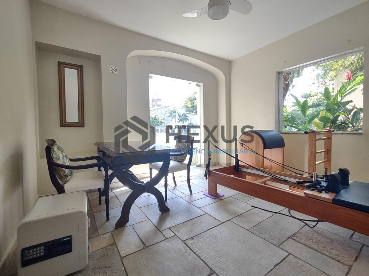 Foto 20 de Apartamento na Praia da Enseada, Guaruja