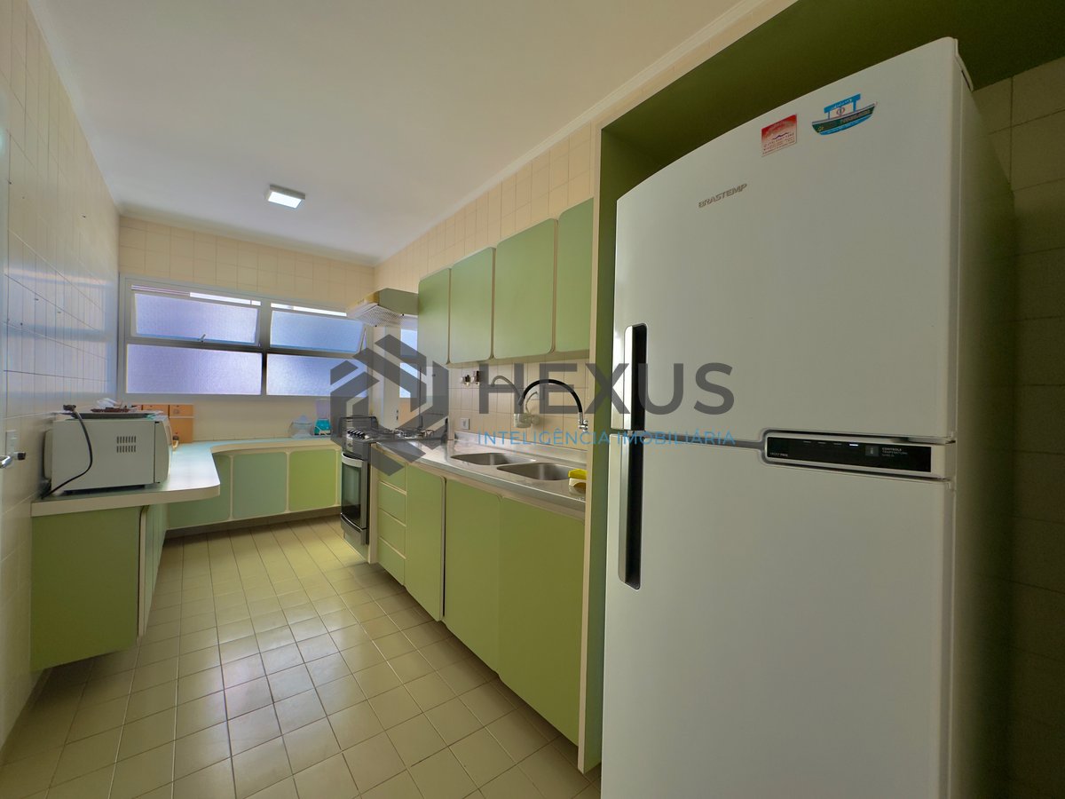 Foto 22 de Apartamento com varanda vista mar e lazer na beira mar da Praia das Pitangueiras, Guaruja