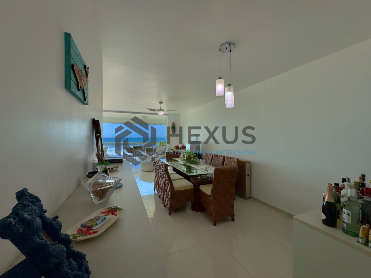 Foto 15 de Apartamento reformado frente ao mar com varanda e lazer na Praia das Asturias, Guaruja