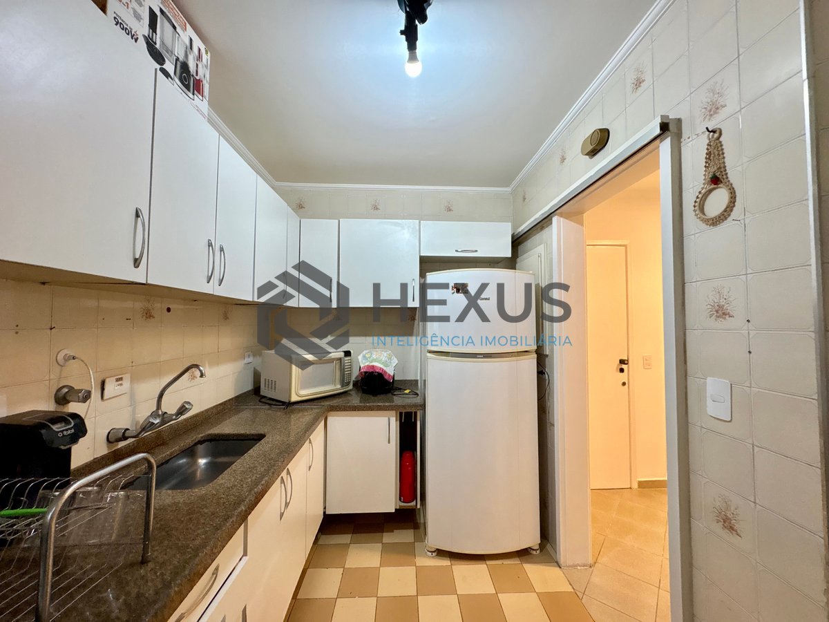 Foto 14 de Apartamento com varanda na Praia da Enseada, Guaruja