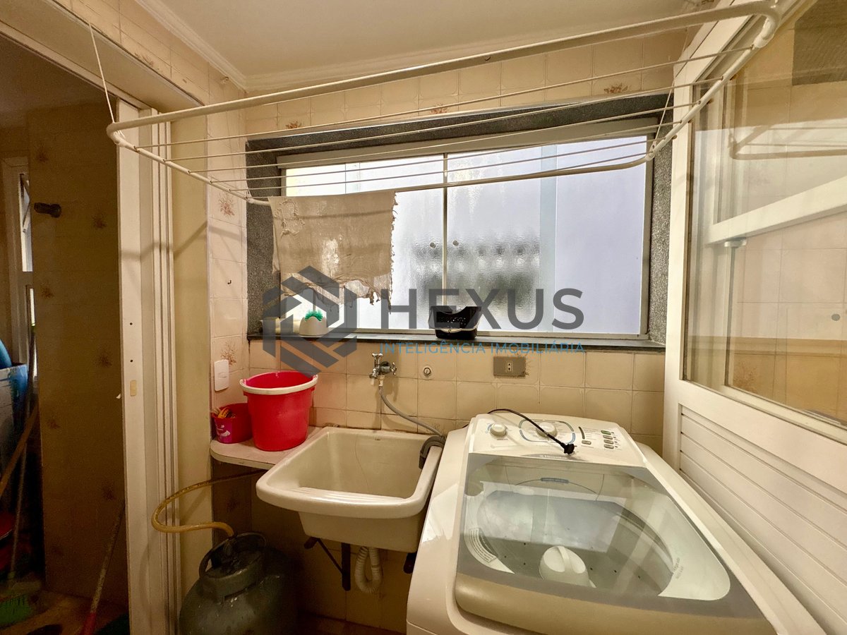 Foto 17 de Apartamento com varanda na Praia da Enseada, Guaruja