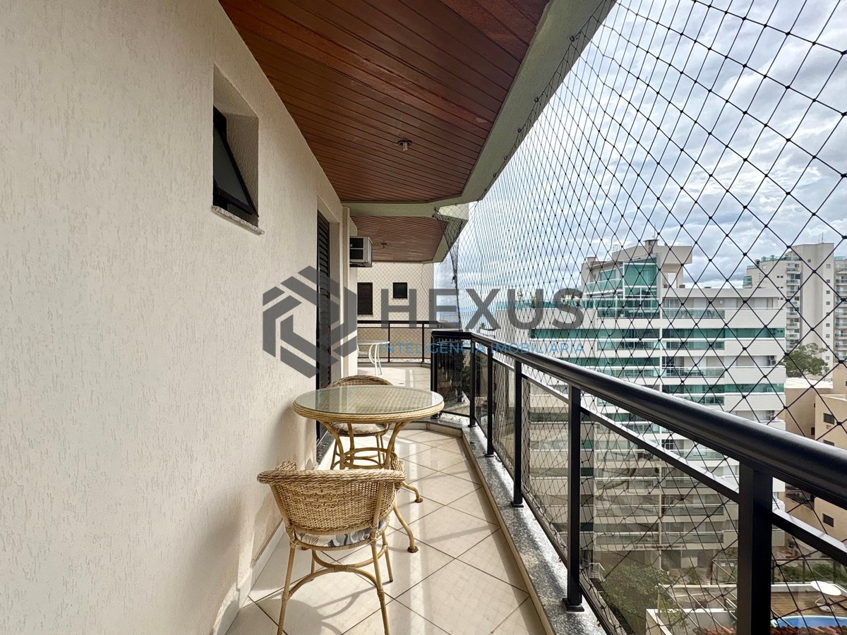 Foto 11 de Apartamento com varanda vista mar e lazer na Praia da Enseada, Guarujá