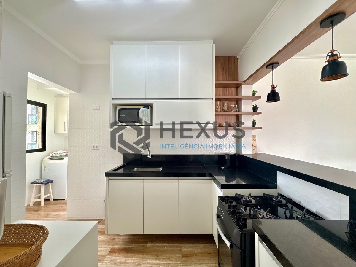 Foto 25 de Apartamento com varanda vista mar e lazer na Praia da Enseada, Guarujá