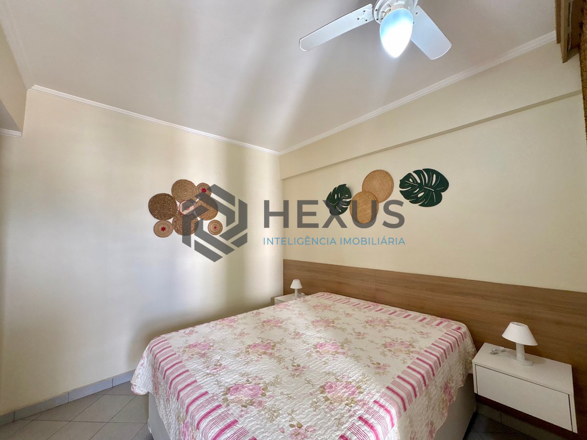 Foto 15 de Apartamento com varanda e lazer na Praia da Enseada, Guarujá