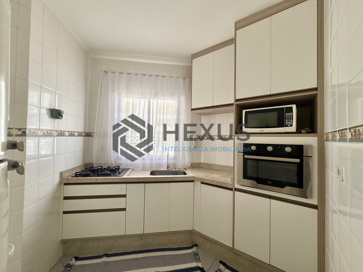 Foto 23 de Apartamento com varanda e lazer na Praia da Enseada, Guarujá