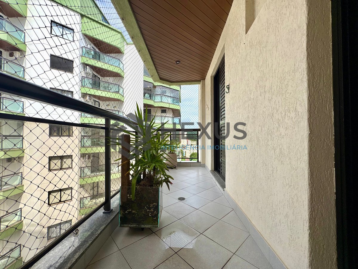 Foto 9 de Apartamento com varanda e lazer na Praia da Enseada, Guarujá