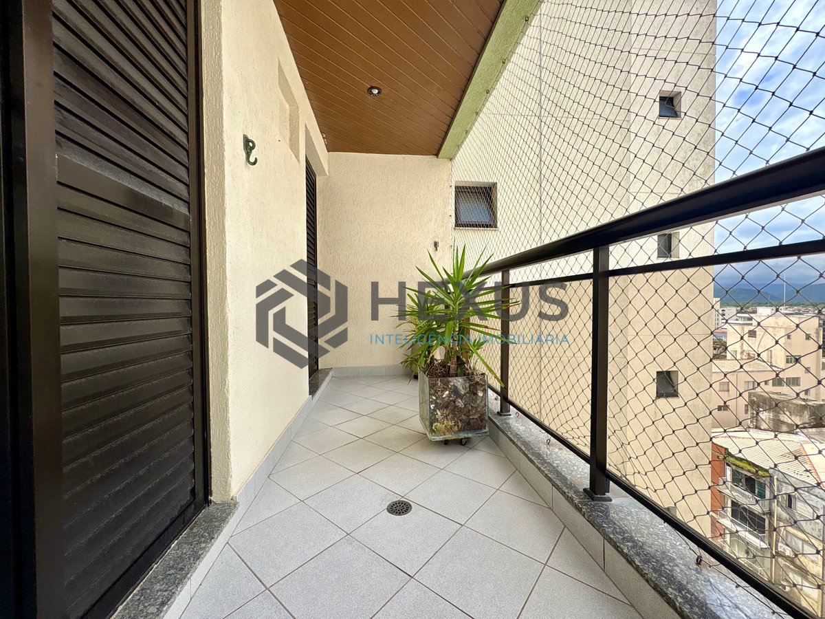Foto 10 de Apartamento com varanda e lazer na Praia da Enseada, Guarujá