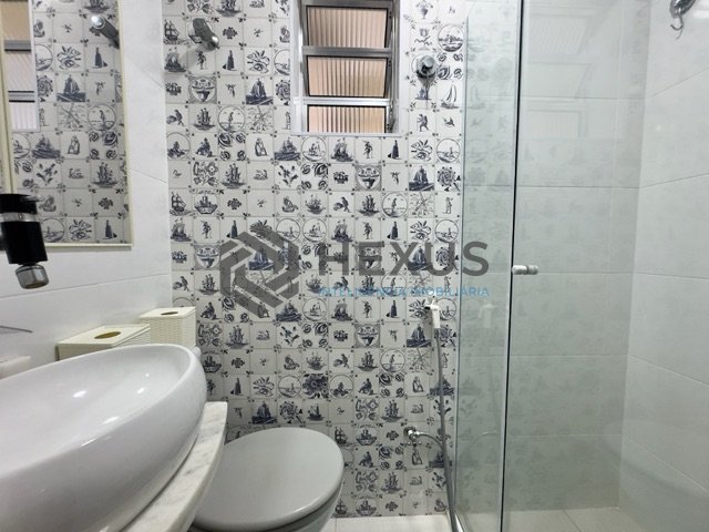 Foto 16 de Apartamento a 50m da Praia das Pitangueiras, Guaruja