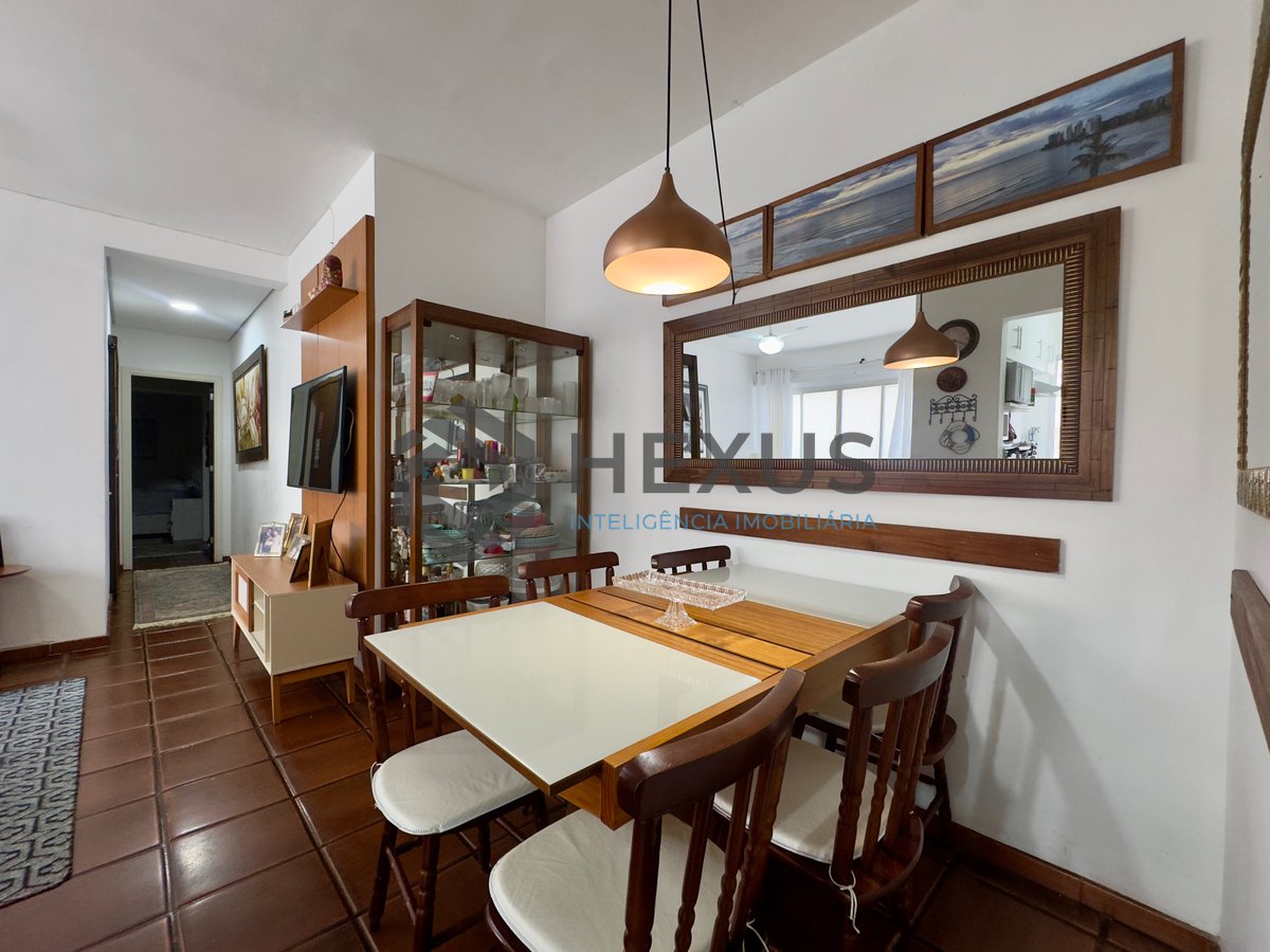 Foto 6 de Apartamento a 50m da Praia das Pitangueiras, Guaruja