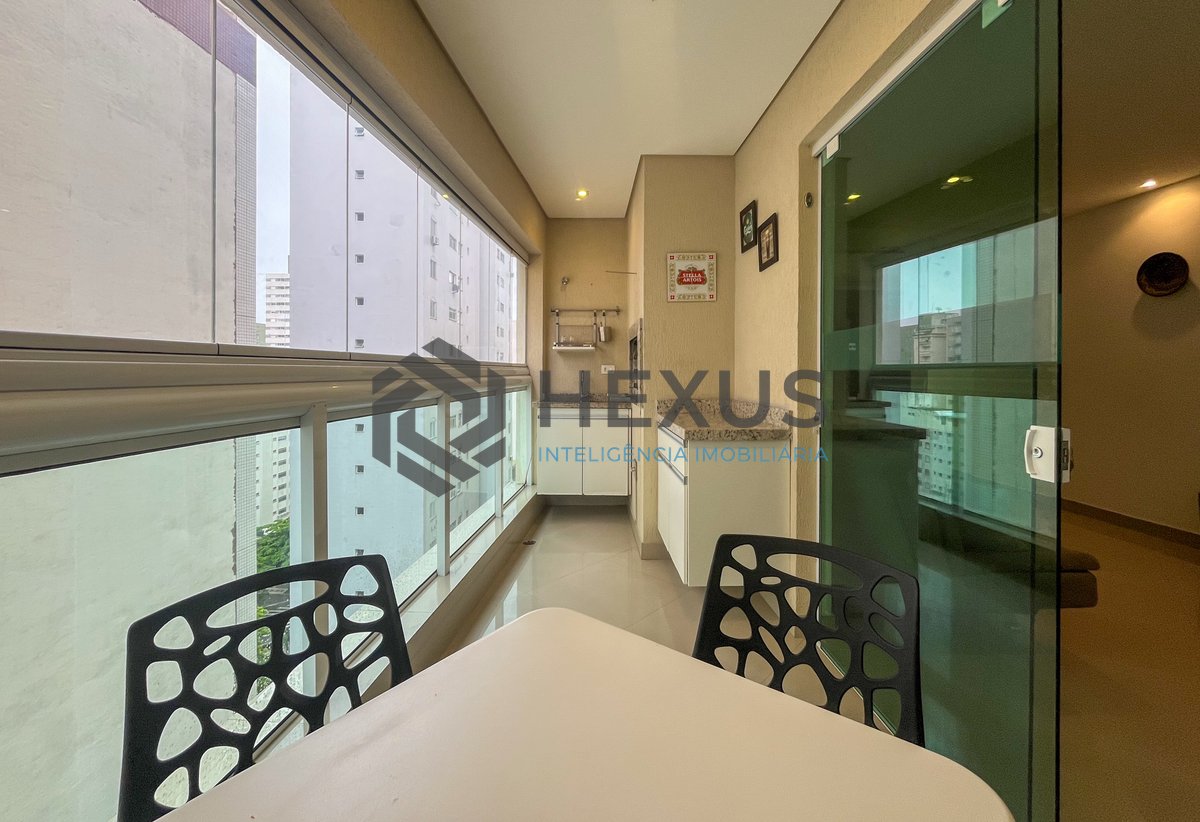 Foto 2 de Apartamento com varanda gourmet e lazer na Praia das Pitangueiras, Guaruja