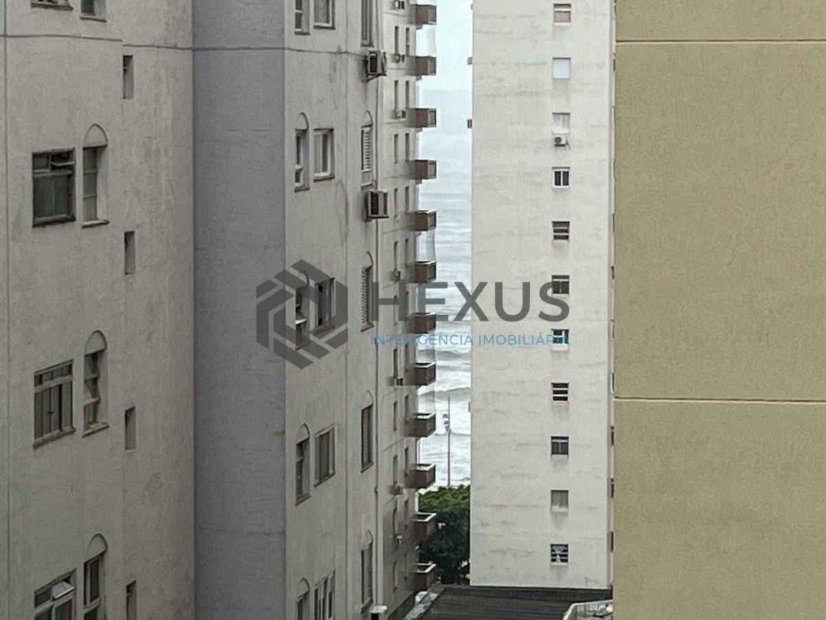 Foto 13 de Apartamento com varanda gourmet e lazer na Praia das Pitangueiras, Guaruja