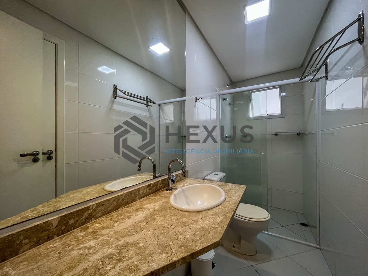 Foto 17 de Apartamento com varanda gourmet e lazer na Praia das Pitangueiras, Guaruja