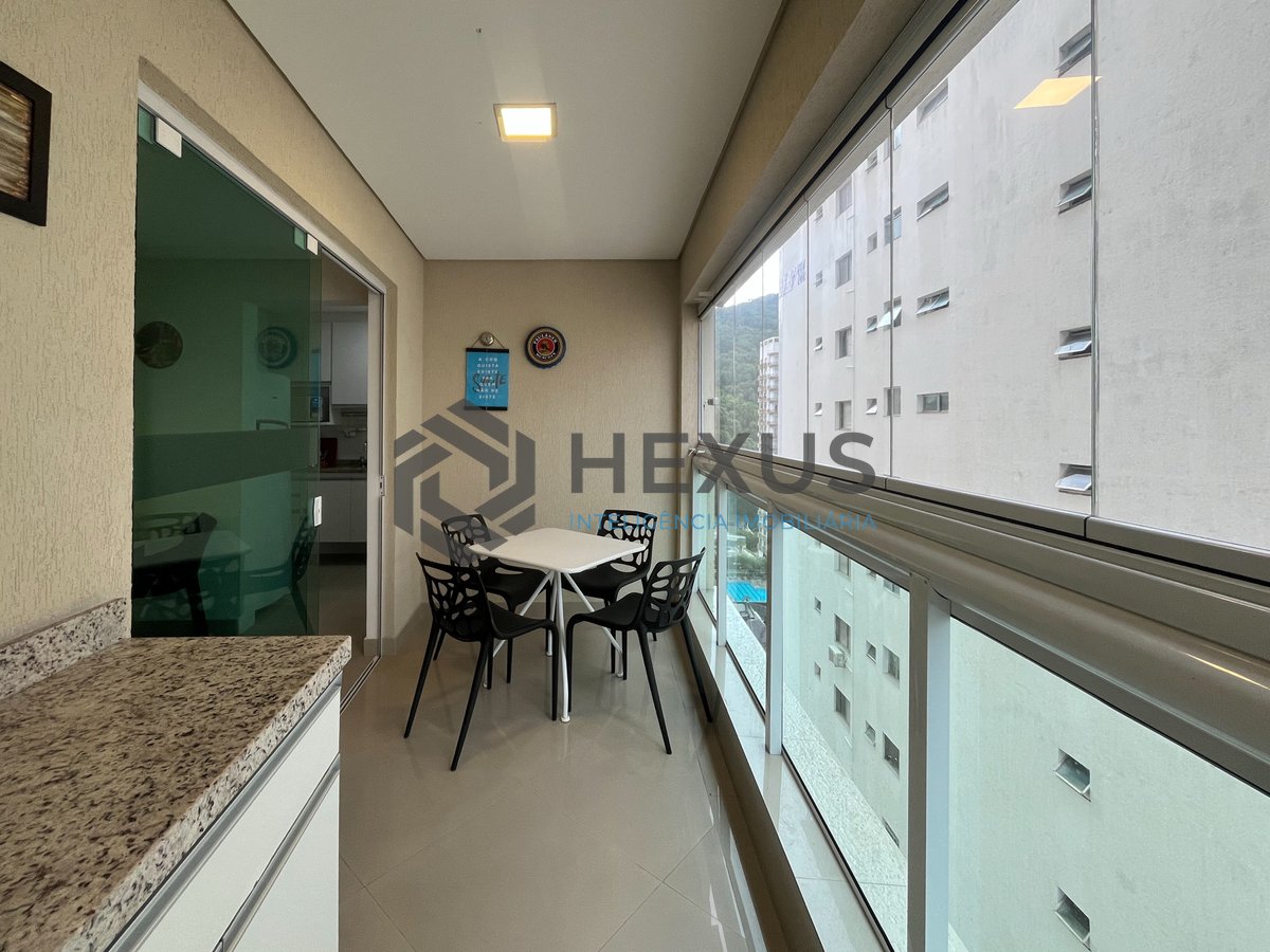 Foto 9 de Apartamento com varanda gourmet e lazer na Praia das Pitangueiras, Guaruja