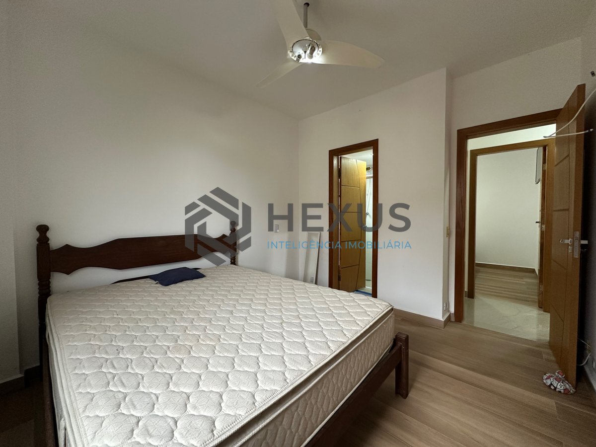 Foto 25 de Apartamento reformado com varanda e lazer a 550 metros da Praia da Enseada, Guarujá