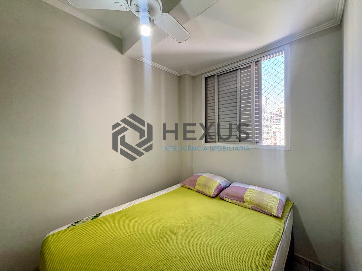 Foto 9 de Apartamento com varanda na Praia da Enseada, Guarujá