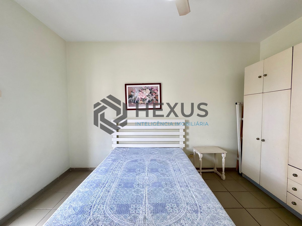 Foto 14 de Apartamento com varanda na Praia da Enseada, Guarujá