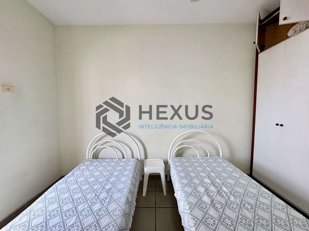 Foto 10 de Apartamento com varanda na Praia da Enseada, Guarujá