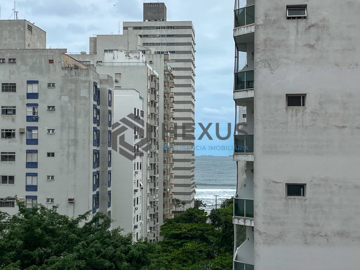 Foto 11 de Apartamento com 2 varandas e lazer a 2 quadras da Praia das Pitangueiras, Guarujá