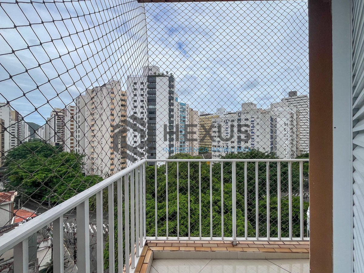 Foto 16 de Apartamento com 2 varandas e lazer a 2 quadras da Praia das Pitangueiras, Guarujá