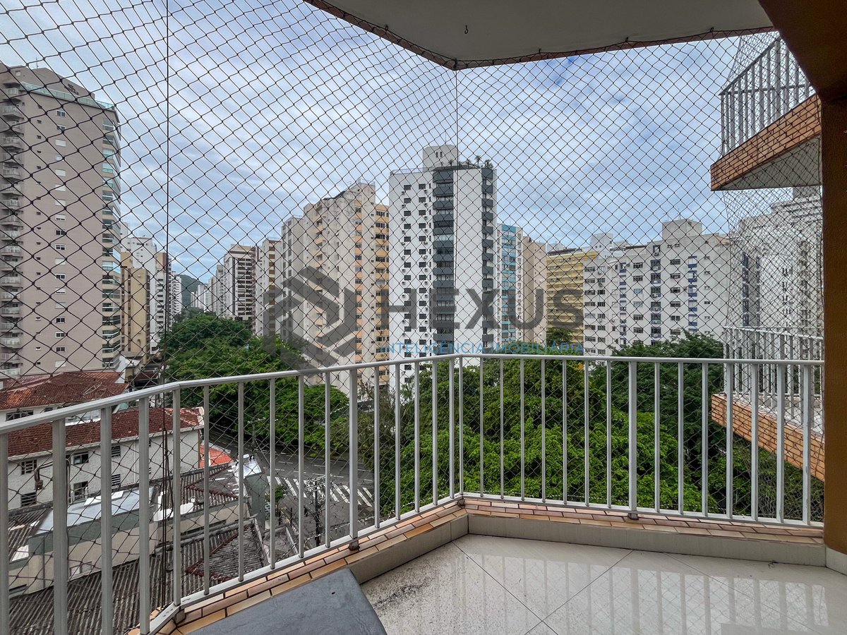 Foto 8 de Apartamento com 2 varandas e lazer a 2 quadras da Praia das Pitangueiras, Guarujá