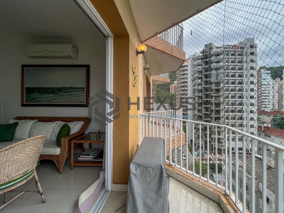Foto 9 de Apartamento com 2 varandas e lazer a 2 quadras da Praia das Pitangueiras, Guarujá