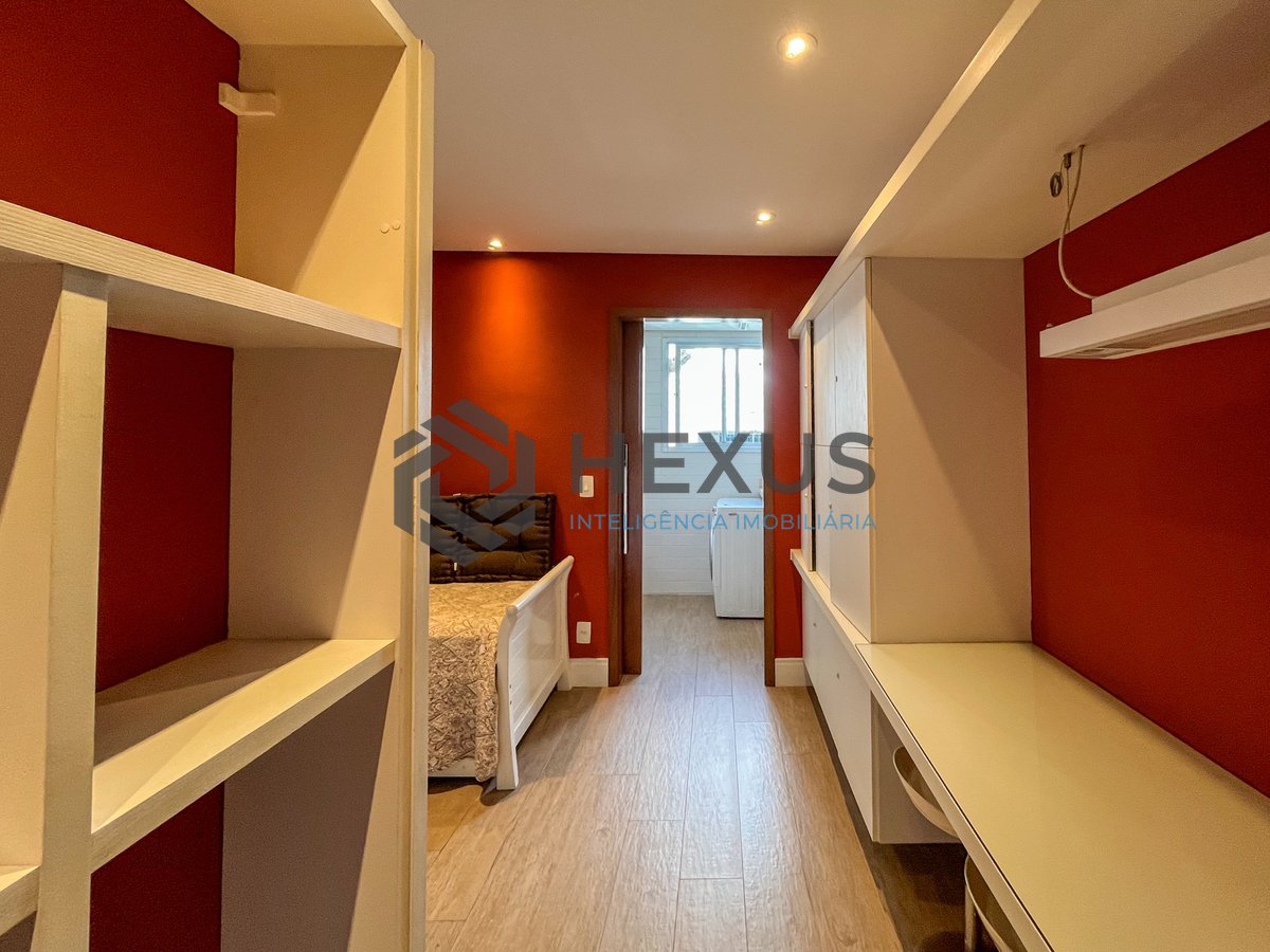 Foto 16 de Apartamento com varanda e lazer na beira mar da Praia das Astúrias, Guarujá