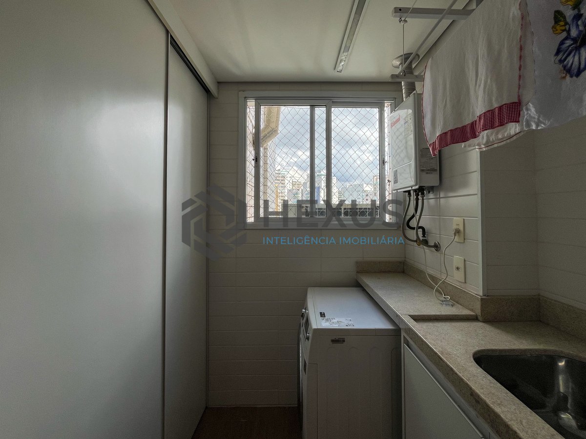 Foto 19 de Apartamento com varanda e lazer na beira mar da Praia das Astúrias, Guarujá