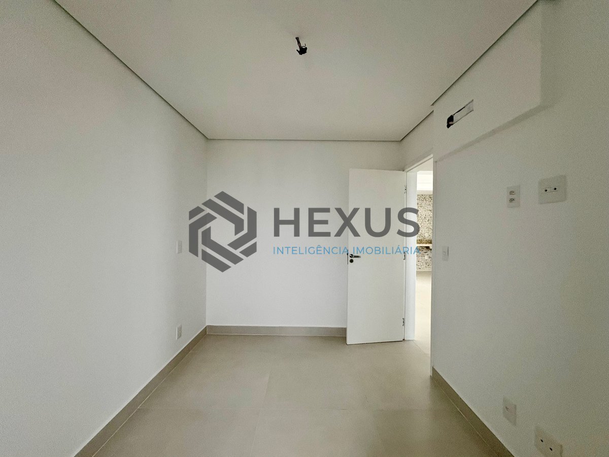 Foto 11 de Apartamento com varanda gourmet e lazer na Praia da Enseada, Guarujá
