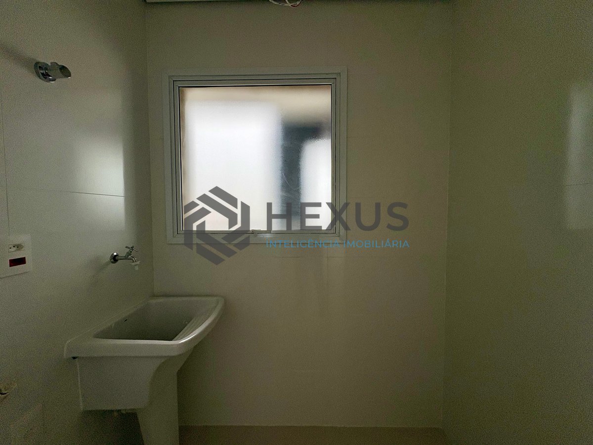 Foto 16 de Apartamento com varanda gourmet e lazer na Praia da Enseada, Guarujá