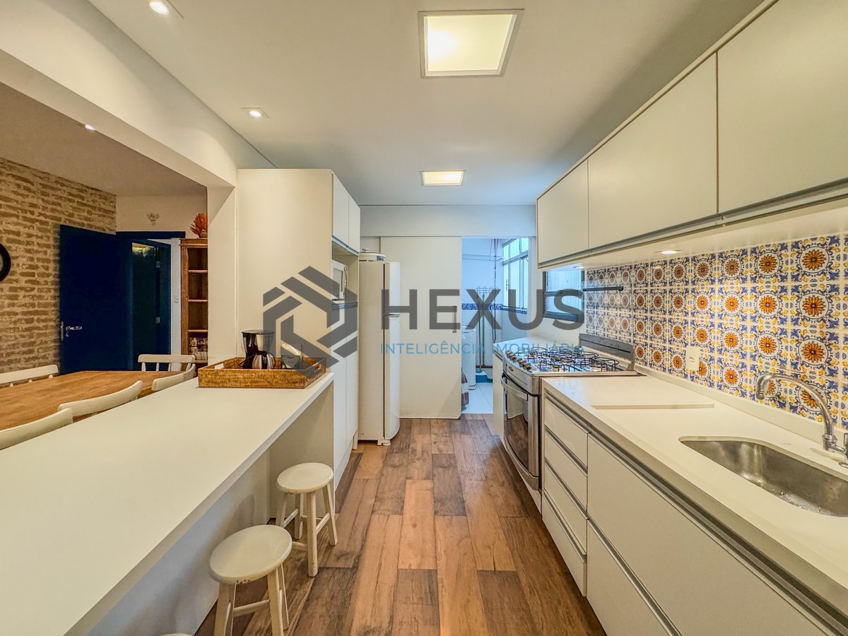 Foto 15 de Apartamento reformado e mobiliado na Praia das Asturias, Guaruja