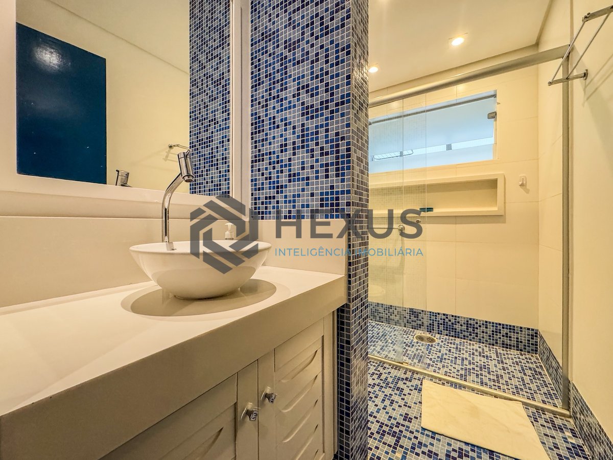 Foto 5 de Apartamento reformado e mobiliado na Praia das Asturias, Guaruja